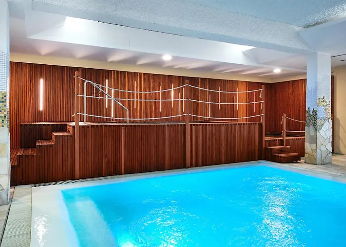 Depandansa Brinje 3*